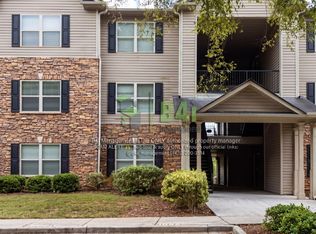5201 Fairington Club Dr, Lithonia, GA 30038