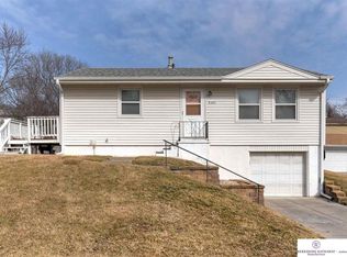 9424 Tomahawk Blvd, Omaha, NE 68134