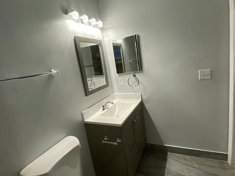 2314 Johnson St #12 — Photo 10