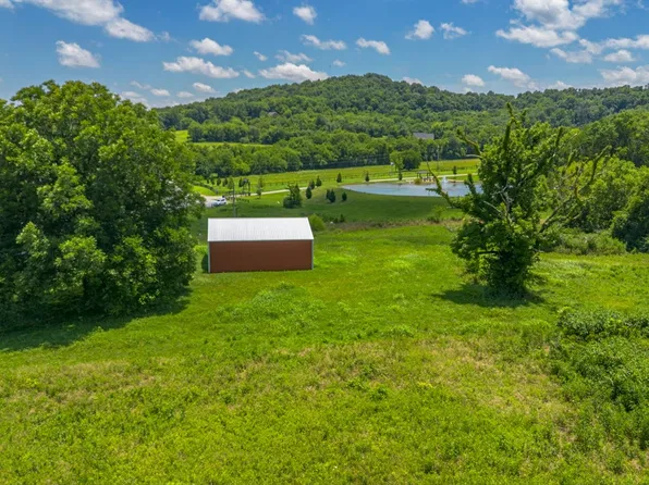 2170 Harris Rd, Lewisburg, TN 37091