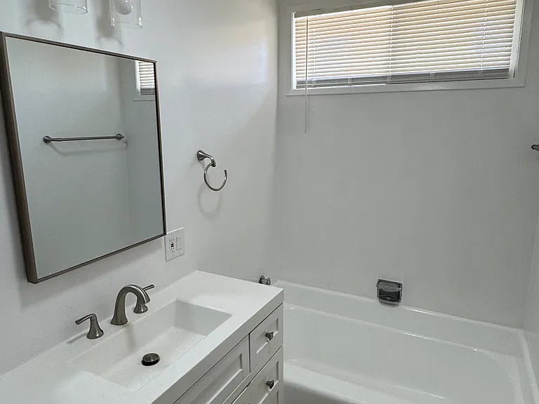 15445 Moorpark St #7 — Photo 8