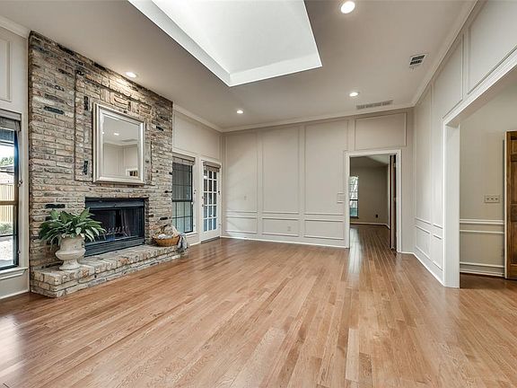 3rd image of 1213 Serenade Cir