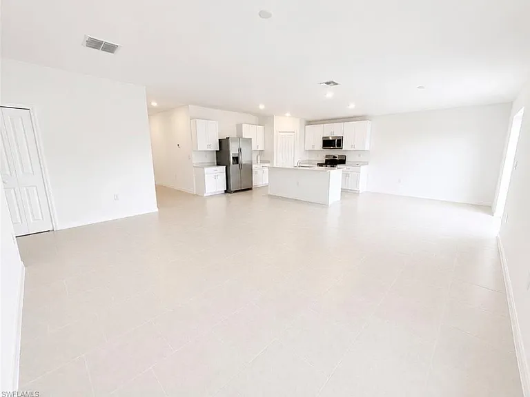 3309 14th St SW — Photo 1