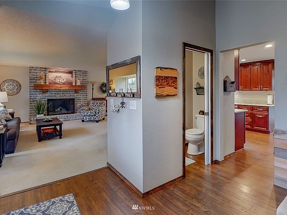 4th image of 3108 Claremont Drive