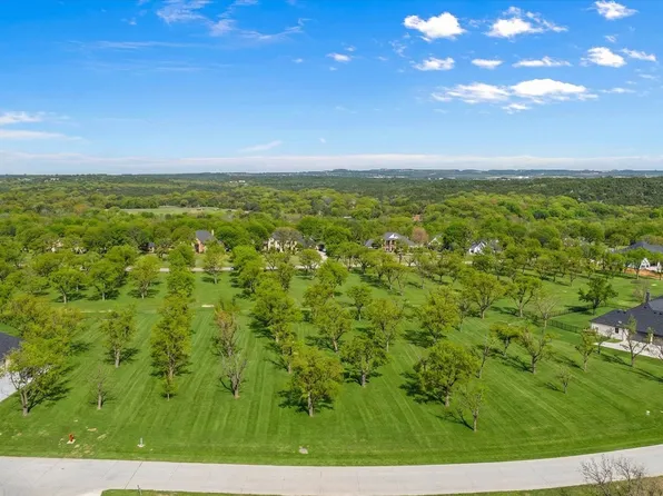 2142 E Landings N, Granbury, TX 76049