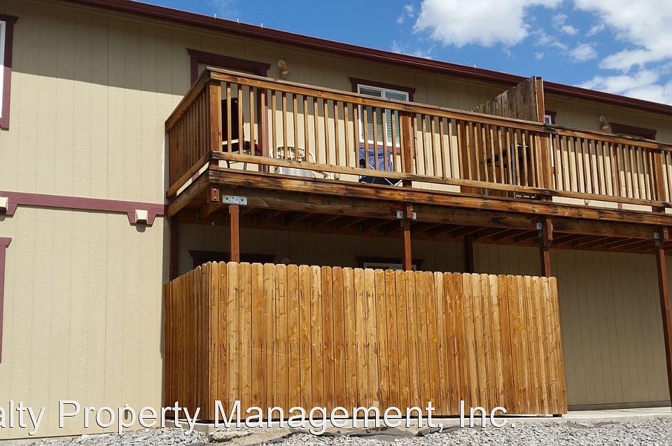 2nd image of 1240 Newlands Dr W APT 2