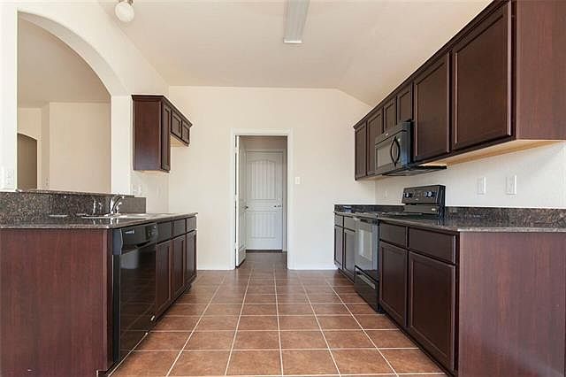 2nd image of 2213 Natchez Dr