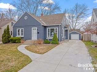 250 Lawndale Ave NE, Grand Rapids, MI 49503