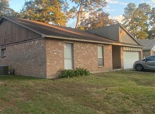 210 Hartford Dr, Conroe, TX 77303