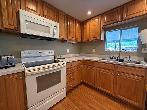 3rd image of 506 W Noble Ave Lot 58