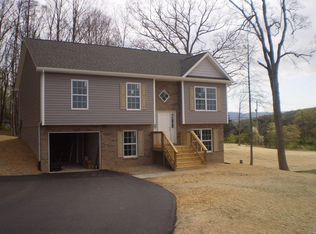 5615 Prunty Dr, Salem, VA 24153
