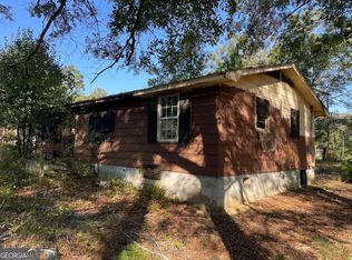 566 Baker Rd, Oxford, GA 30054