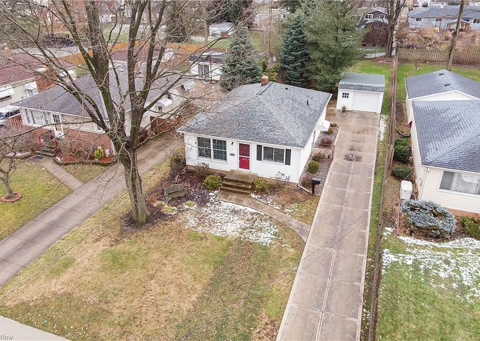 2nd image of 231 Kraft St