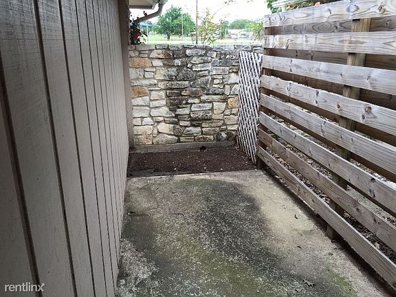4th image of 9017 Parkfield Dr #A