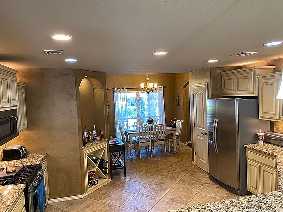 2nd image of 14608 S Justin Ave