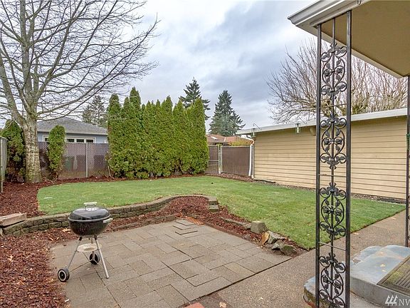 4th image of 501 Pike St NE
