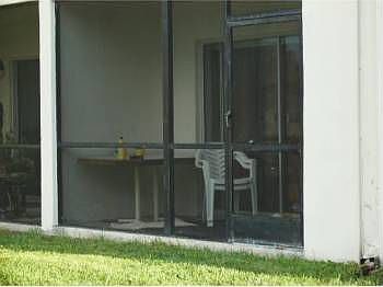 3rd image of 8020 Fairview Dr APT 204