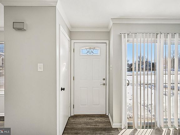 5th image of 203 Highland Blvd #15