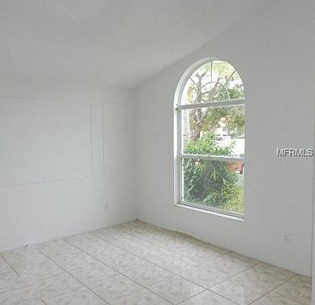 5th image of 158 White Marsh Cir