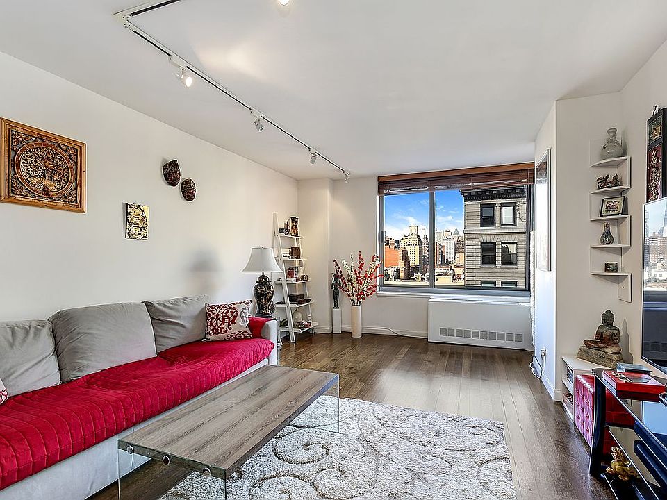 1st image of 270 W 17th St APT 10C