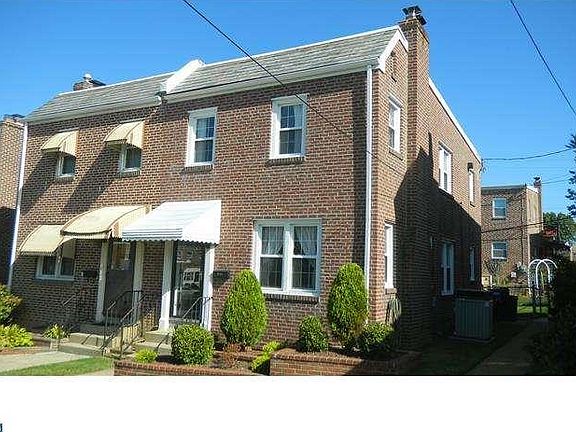 2nd image of 1711 Beech St