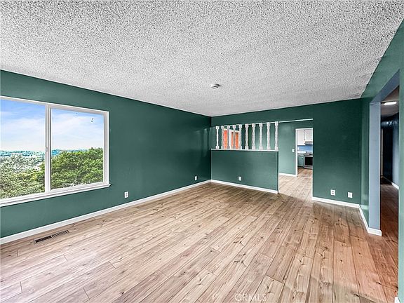 4th image of 80 Apica Ave