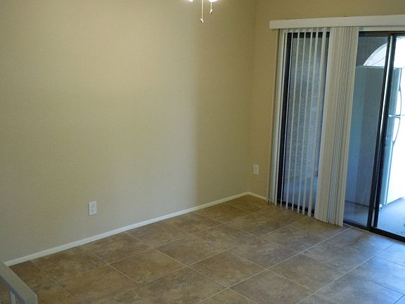 4th image of 2524 S El Paradiso Drive #58