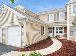 276 Greensboro Ct, Elk Grove Village, IL 60007