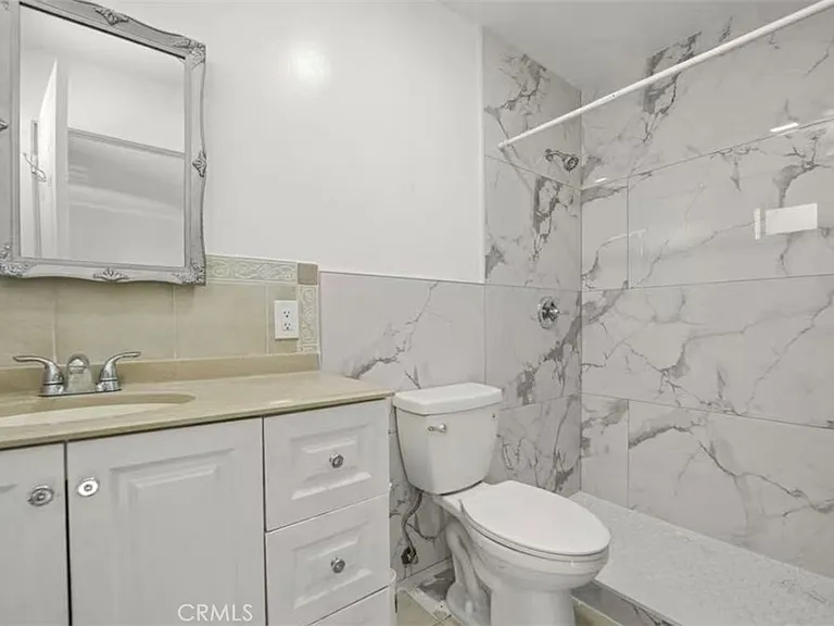8523 Jasper St — Photo 9