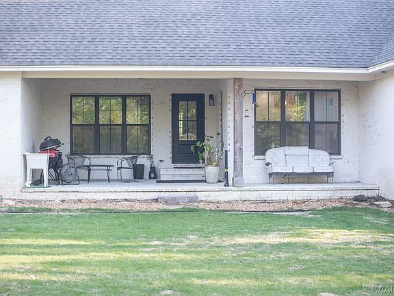 3rd image of 1709 Pierce Chapel Rd