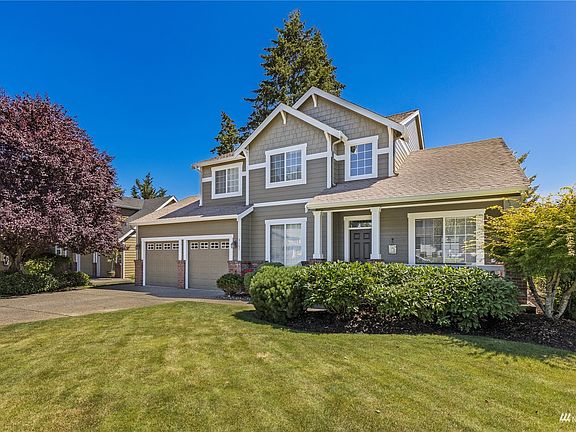 4th image of 8107 68th Ave E