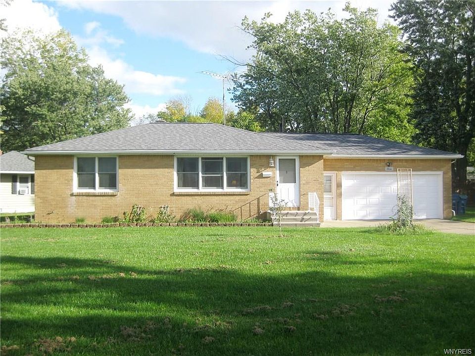 1st image of 7 Cranburne Ln