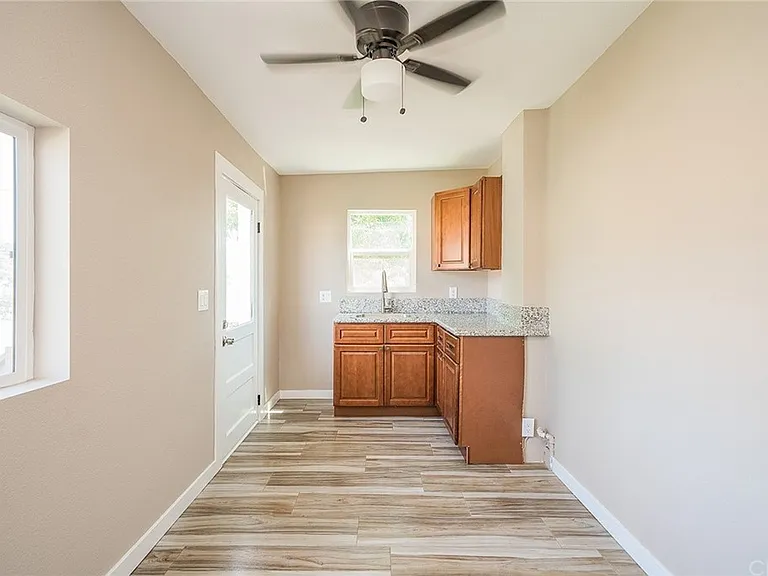 1207 E 55th St — Photo 5