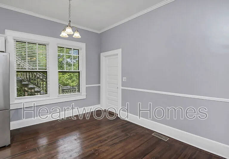 2417 Clark St #B — Photo 18