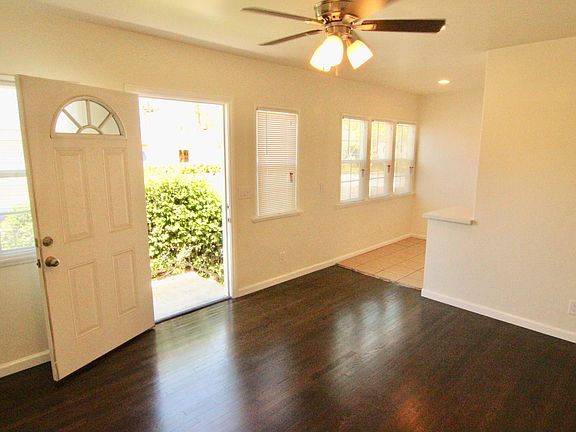 3rd image of 3221 W Alameda Ave