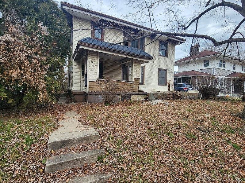 1st image of 821 Ferndale Ave