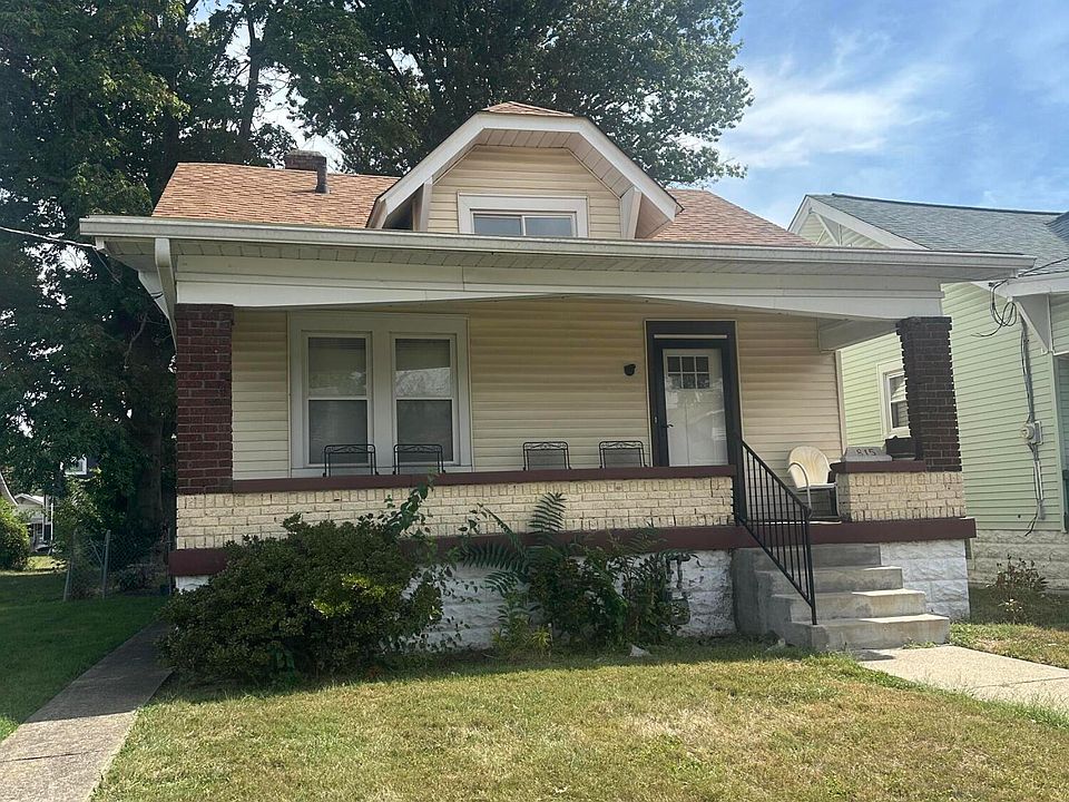 1st image of 815 S 38th St
