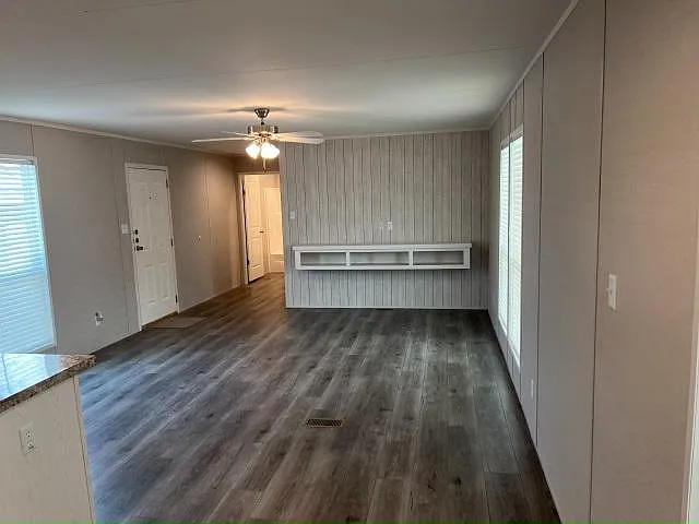 1601 S Airport Dr #261 — Photo 6