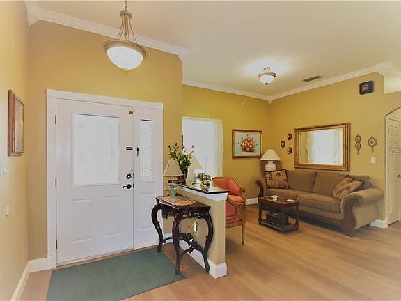 3rd image of 5552 Belle Terre Dr