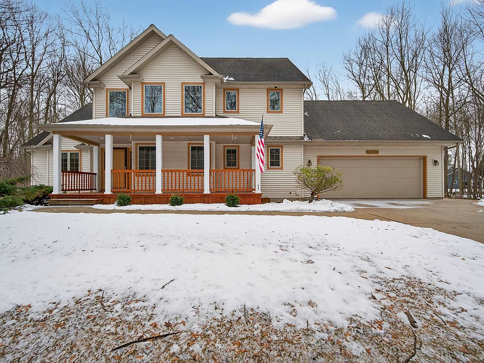 1st image of 2040 E Roxbury Ct