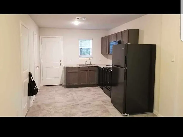28608 Netawaka Ct — Photo 59