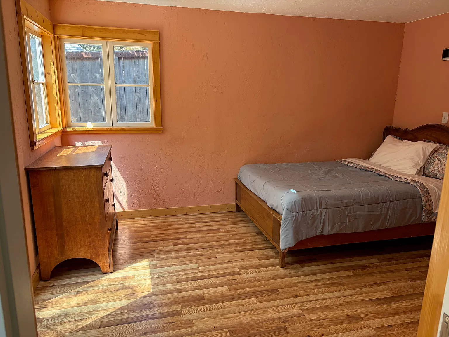 2 bed, 850 sqft, $3,400 — Photo 3