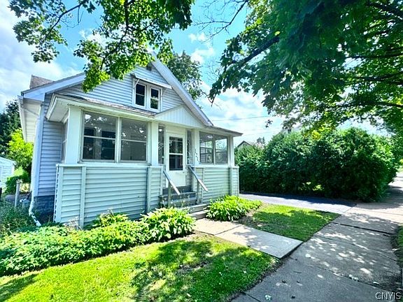 4th image of 1213 Kellogg Ave