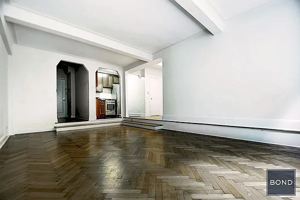 Rented by Bond New York | media 20