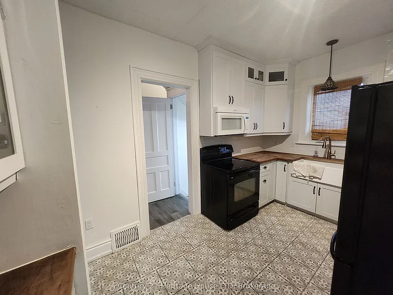 8269 Willoughby Dr — Photo 14