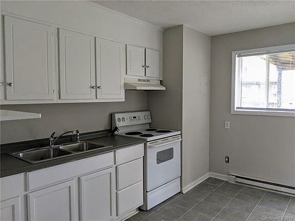 5th image of 427 N Yadkin Ave APT 304
