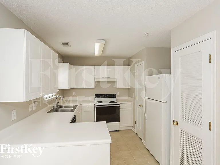 128 Watercress Ct — Photo 6