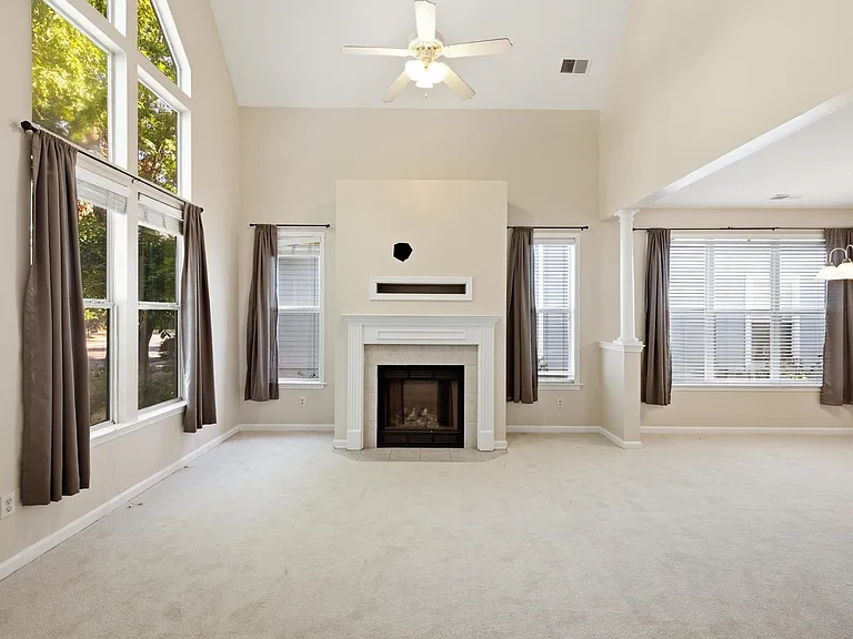 1277 Island Pl E — Photo 5