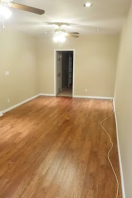 Rented by Alexander Bilu, LREB | media 16