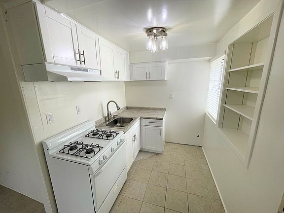 5th image of 139 Wall St APT P